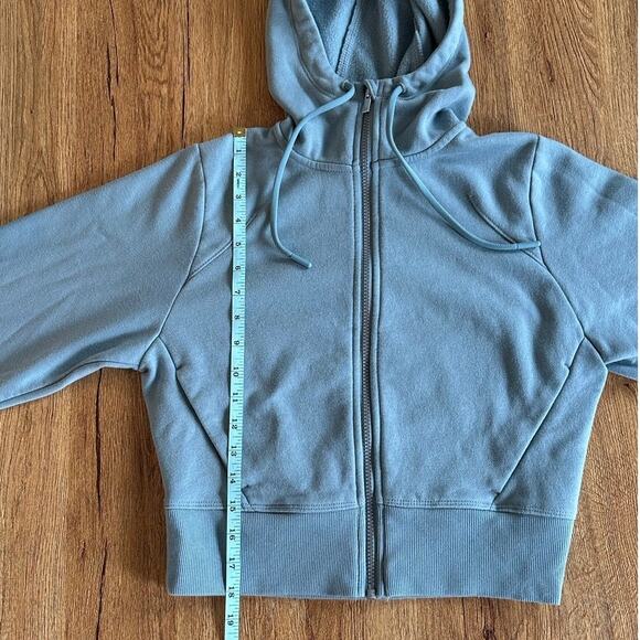 All In Motion Cropped Dusty Blue Jacket Size Xs - Picture 7 of 8